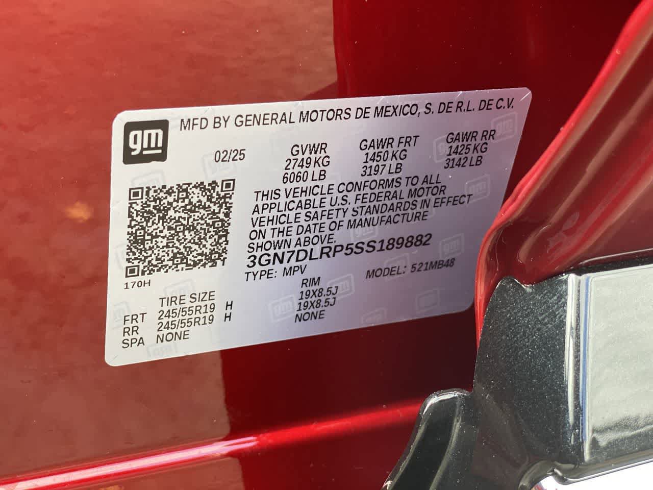 Used 2025 Chevrolet Equinox EV LT w/ Convenience Package FWD image 28