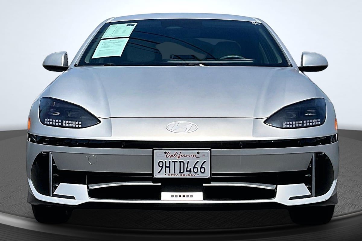 Used 2023 Hyundai Ioniq 6 SEL RWD image 3