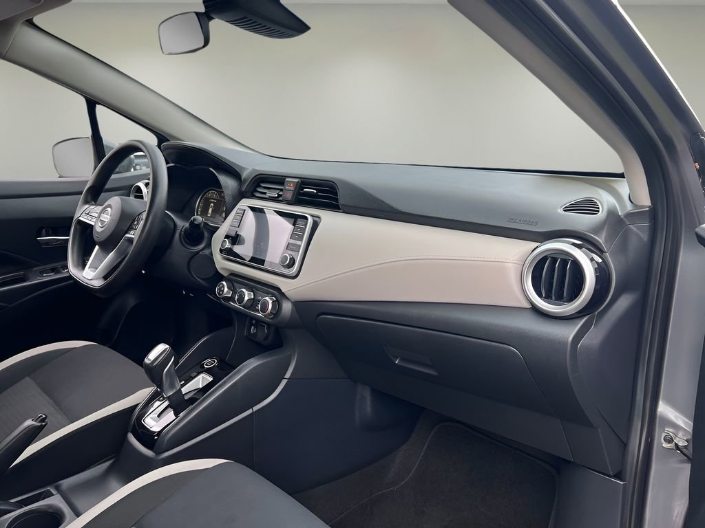 Used 2021 Nissan Versa SV FWD image 25