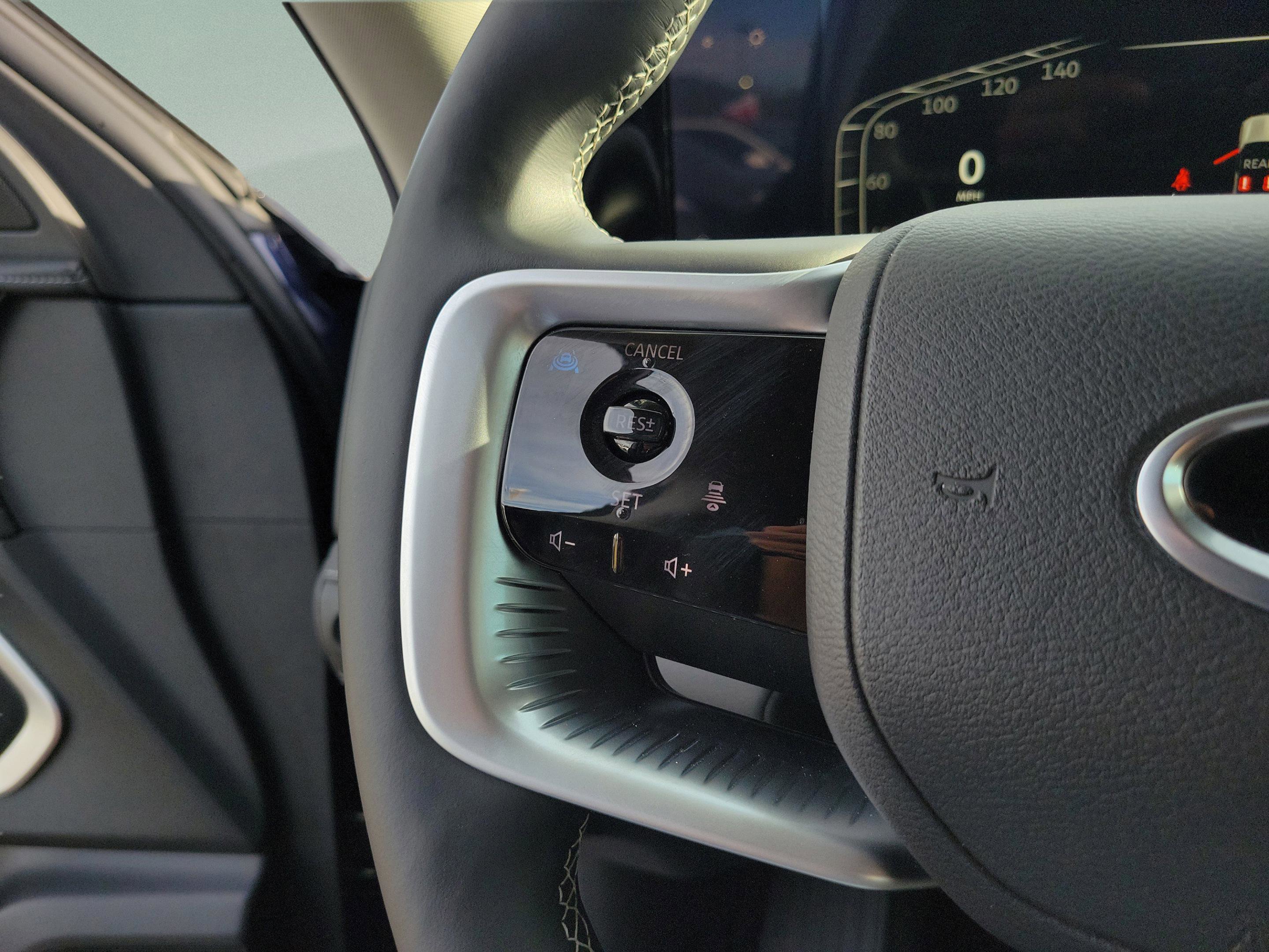 Used 2025 INFINITI QX80 Luxe image 10