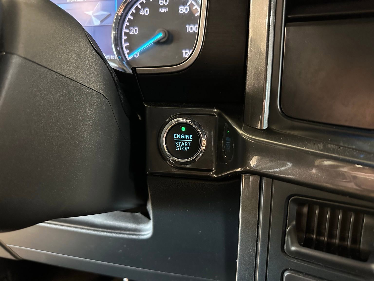 Used 2022 Ford F150 XLT w/ Equipment Group 302A High image 23