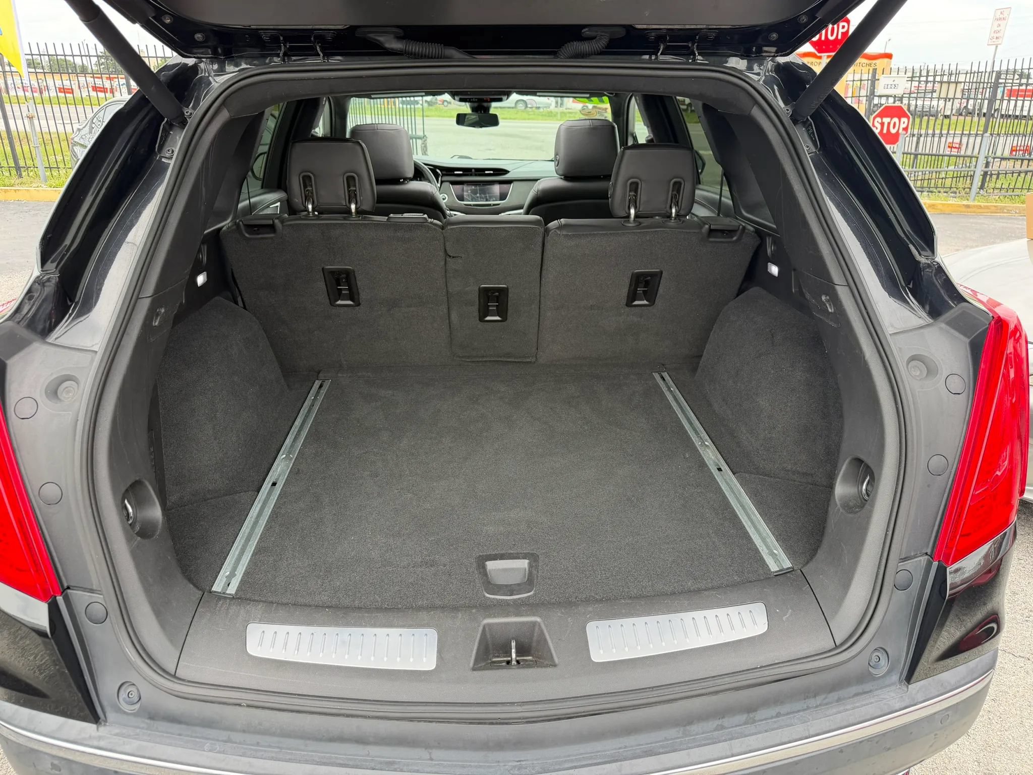 Used 2017 Cadillac XT5 Platinum AWD/4WD image 15