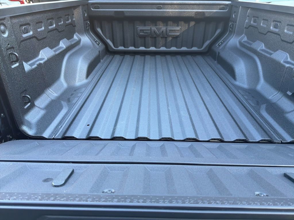 New 2026 GMC Canyon AT4 w/ AT4 Premium Package image 12