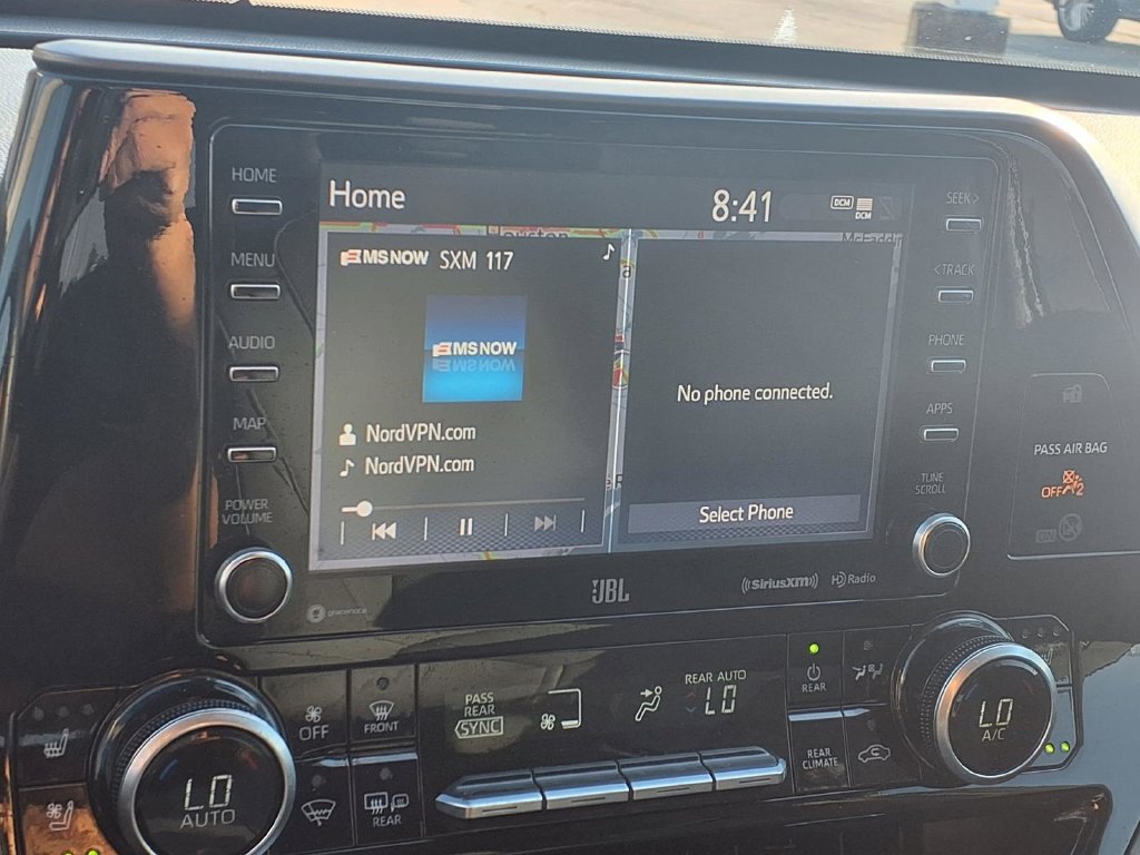 Used 2021 Toyota Highlander Limited FWD image 5