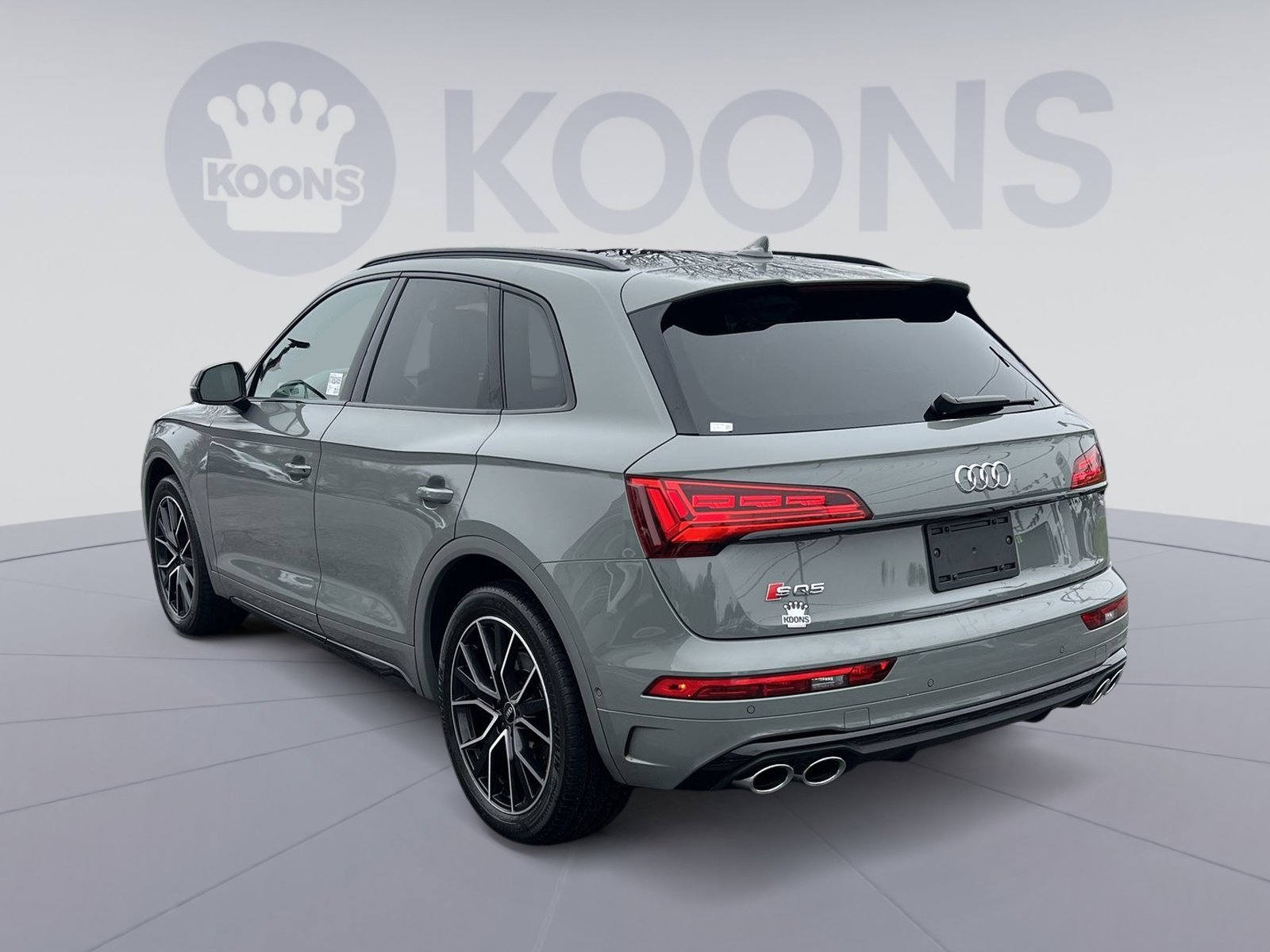 Used 2022 Audi SQ5 Prestige w/ Prestige Package image 4