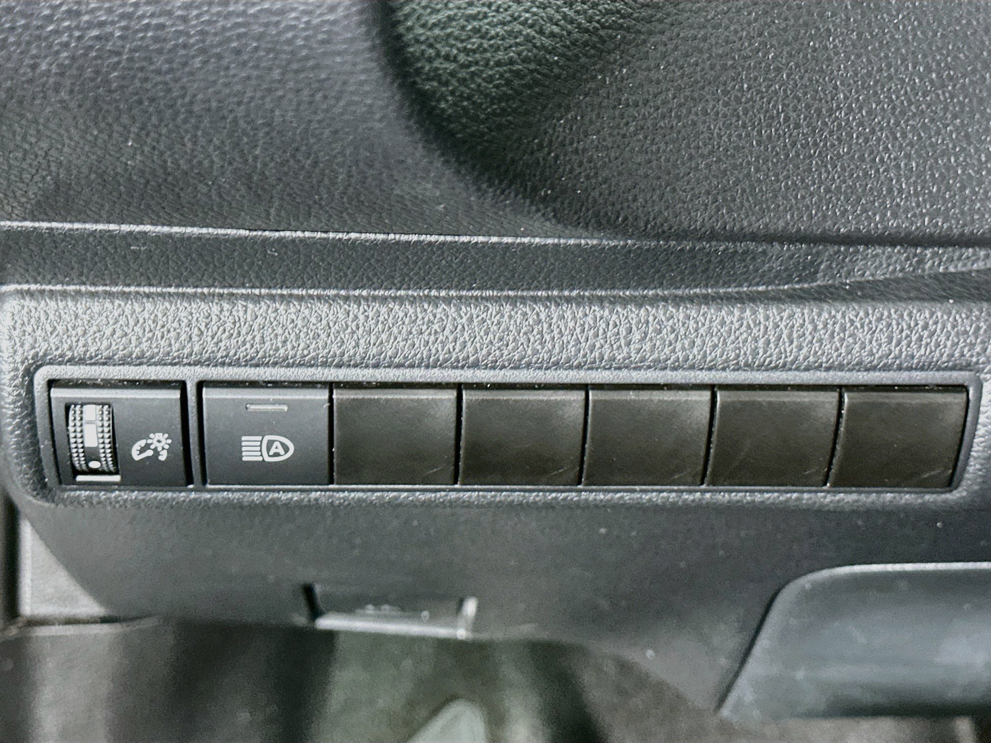 Used 2024 Toyota Corolla LE FWD image 16