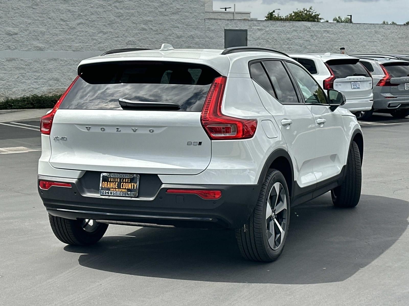 New 2026 Volvo XC40 B5 Plus w/ Protection Package Premier AWD/4WD image 6