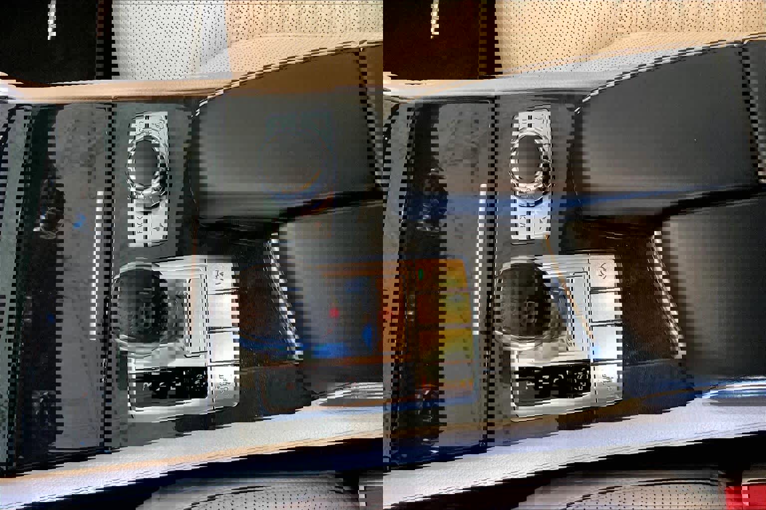 Used 2016 Mercedes-Benz SL 550 image 14