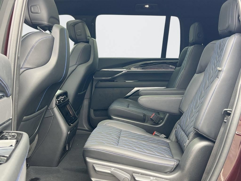New 2026 Cadillac Escalade IQL Luxury AWD/4WD image 28