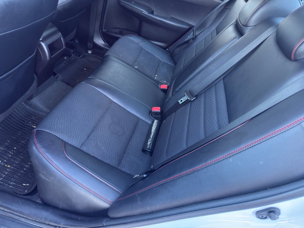 Used 2017 Toyota Camry SE image 10