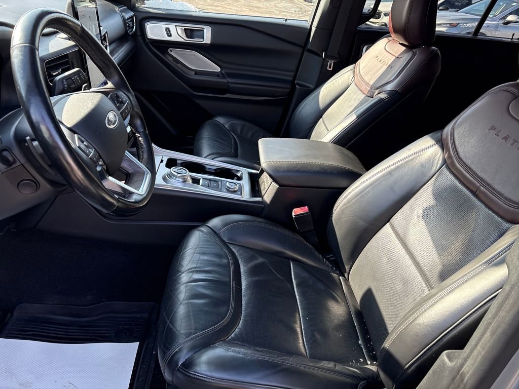 Used 2020 Ford Explorer Platinum w/ Premium Technology Package image 9