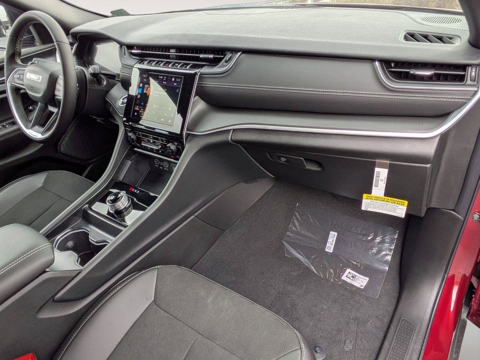 New 2025 Jeep Grand Cherokee L Altitude AWD/4WD image 34