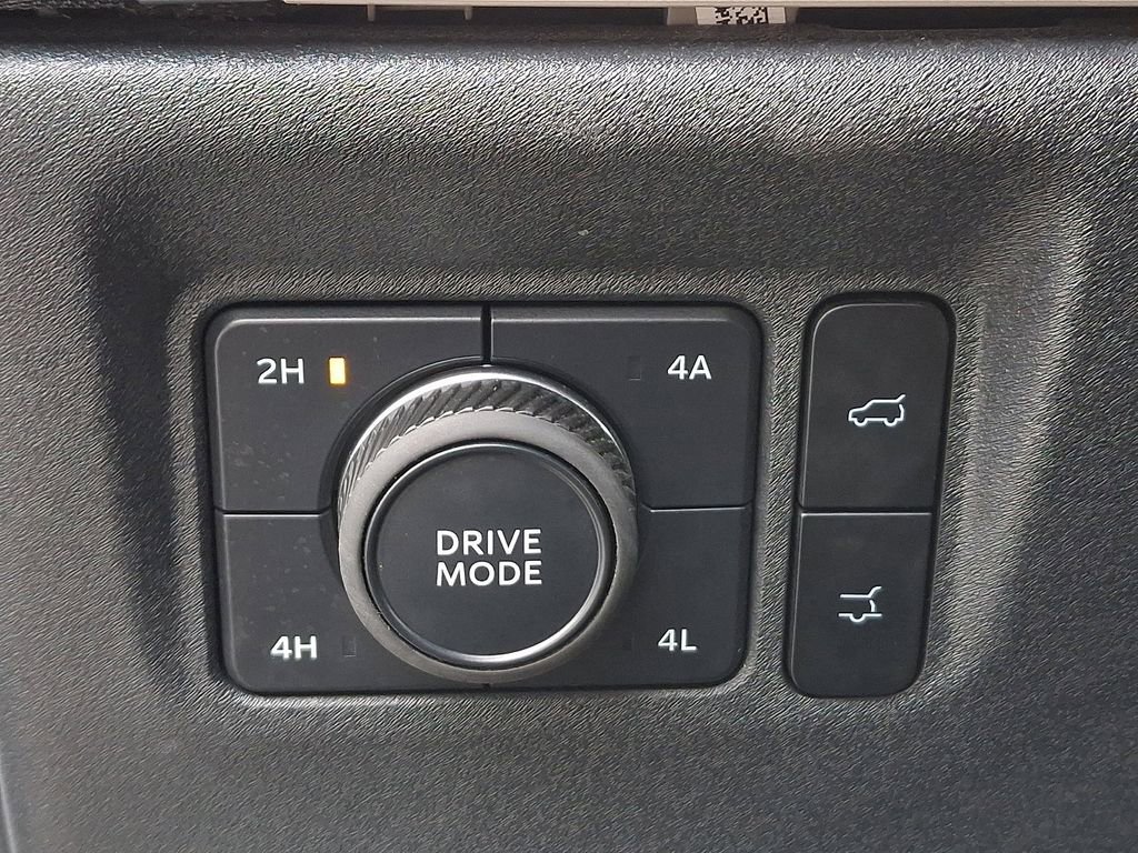 Certified 2025 Ford Expedition Active image 26