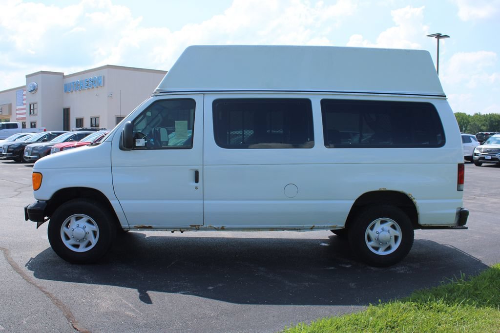 Used 2007 Ford E-250 and Econoline 250 RWD image 4