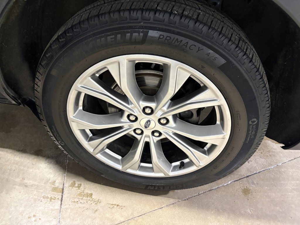 Certified 2023 Ford Explorer XLT w/ Equipment Group 202A image 28