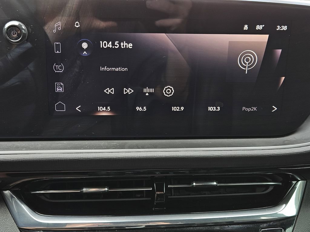 Used 2024 Buick Envista Sport Touring w/ Convenience I Package FWD image 13