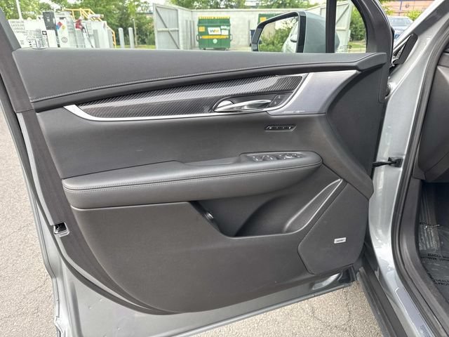 Certified 2023 Cadillac XT6 Sport AWD/4WD image 8
