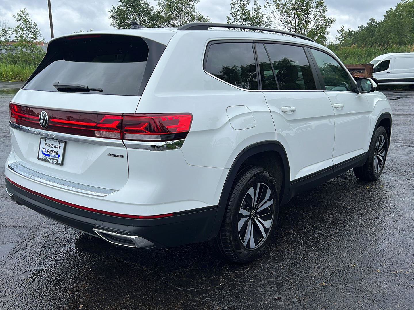 Used 2024 Volkswagen Atlas SE AWD/4WD image 24