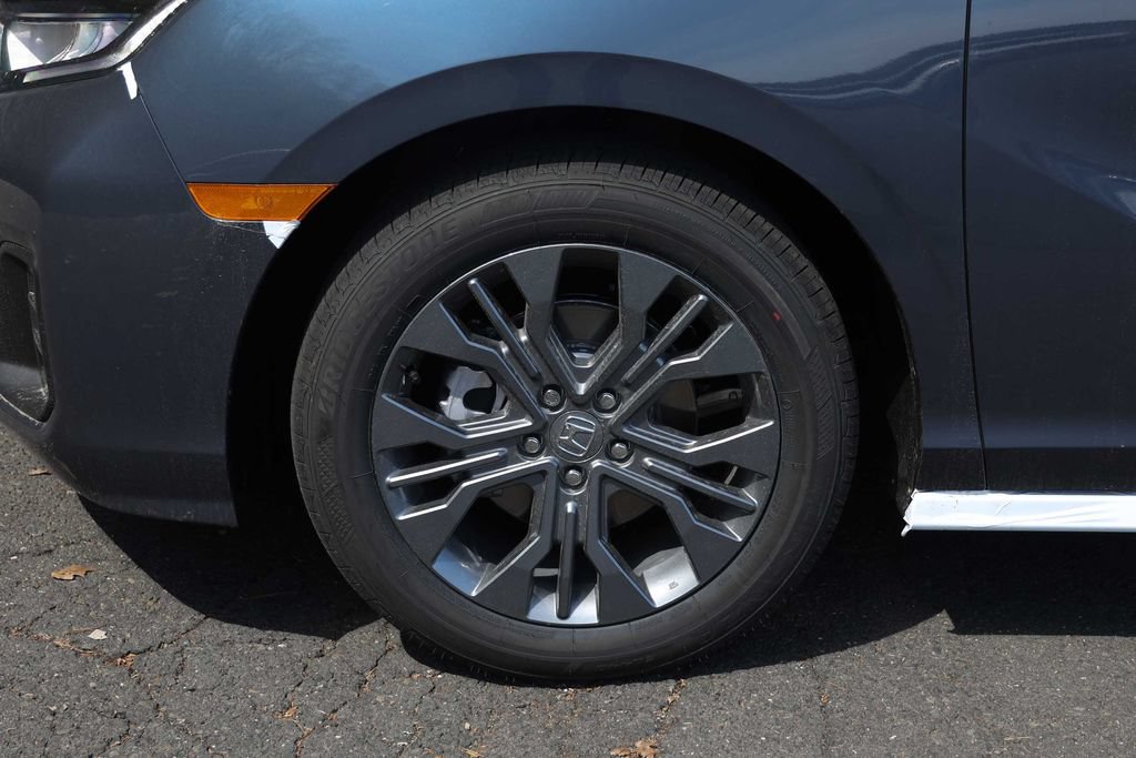 New 2026 Honda Odyssey Touring image 9