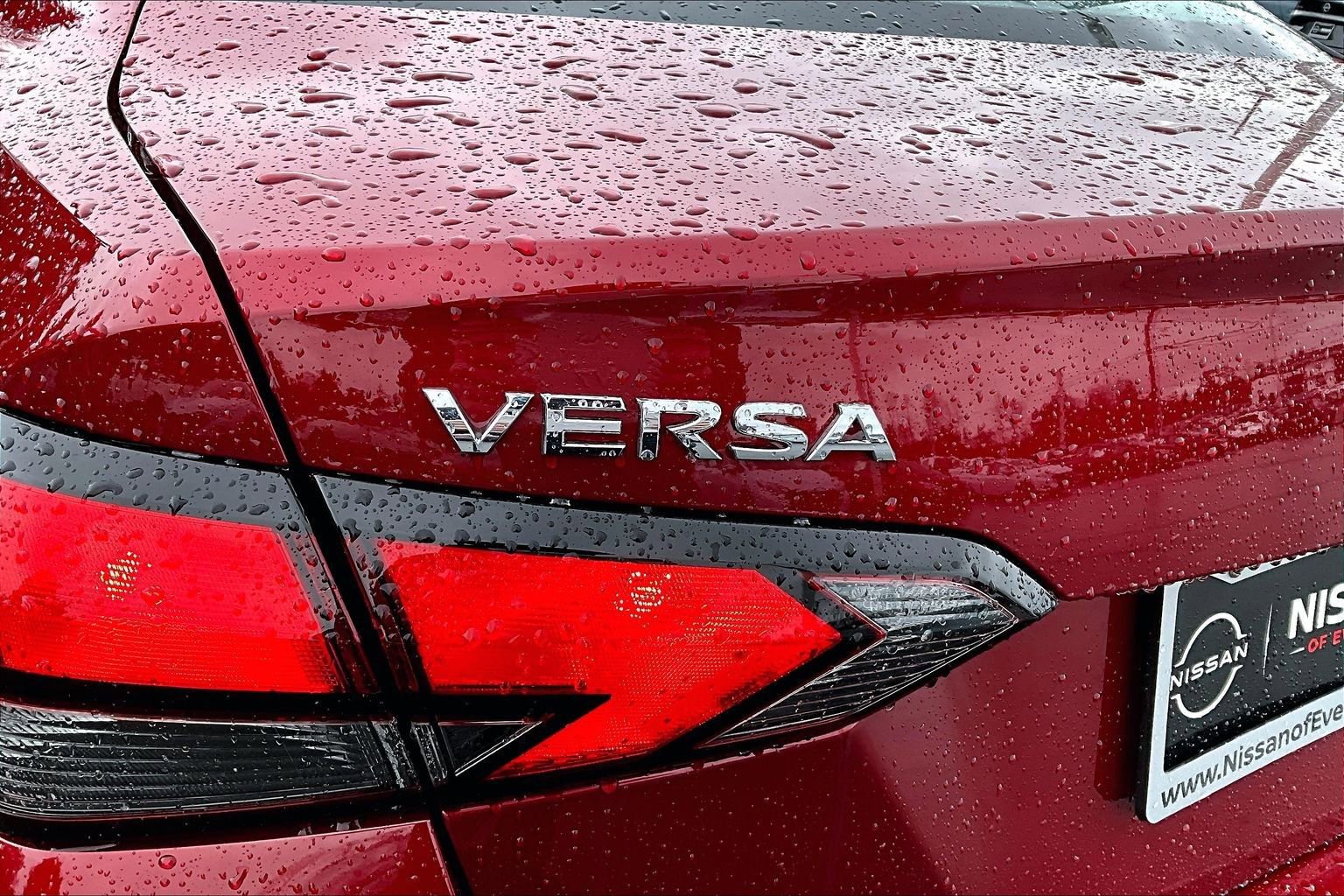 Used 2025 Nissan Versa SV w/ Trunk Package image 14