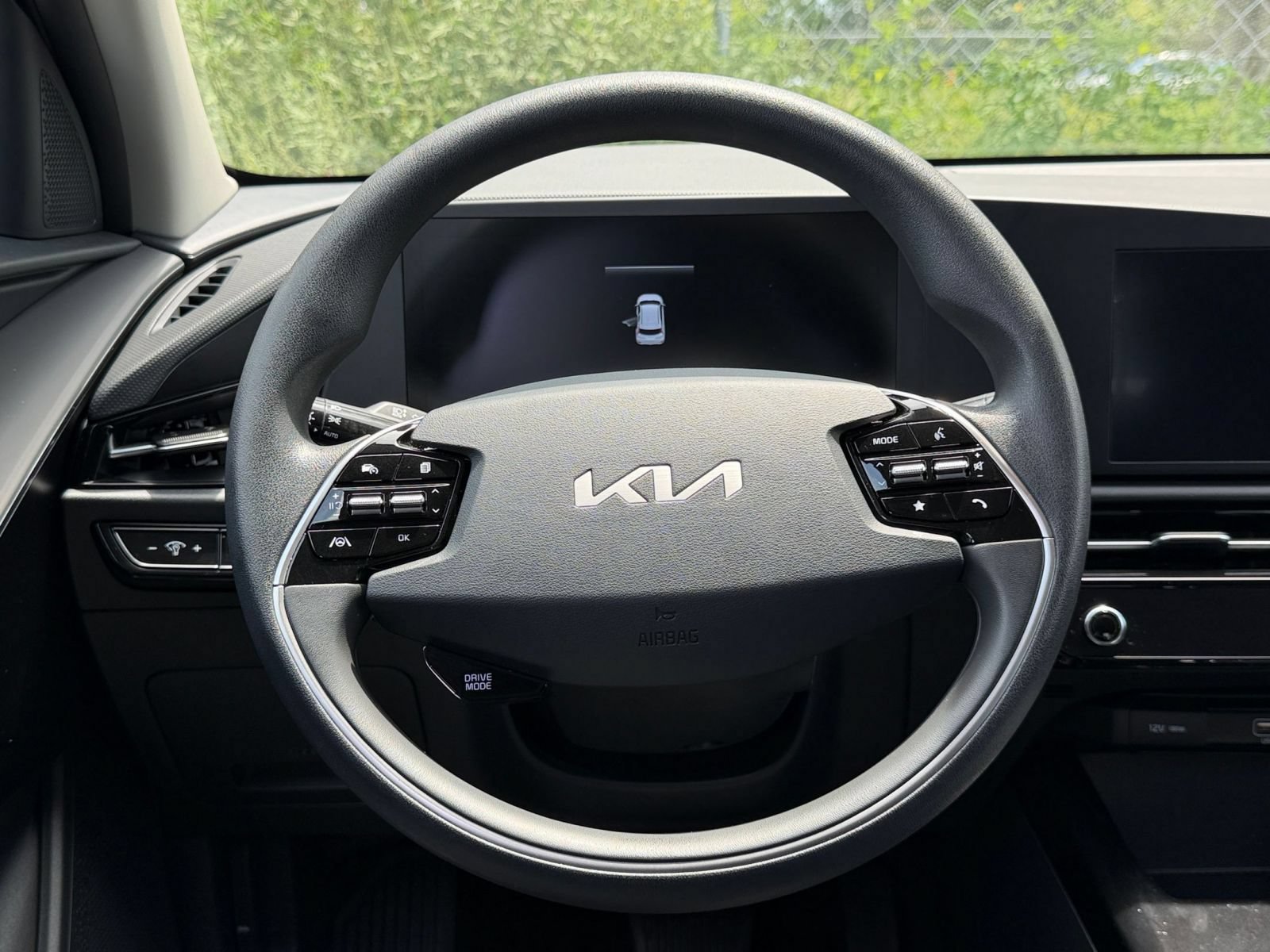 Used 2026 Kia Niro LX FWD image 25