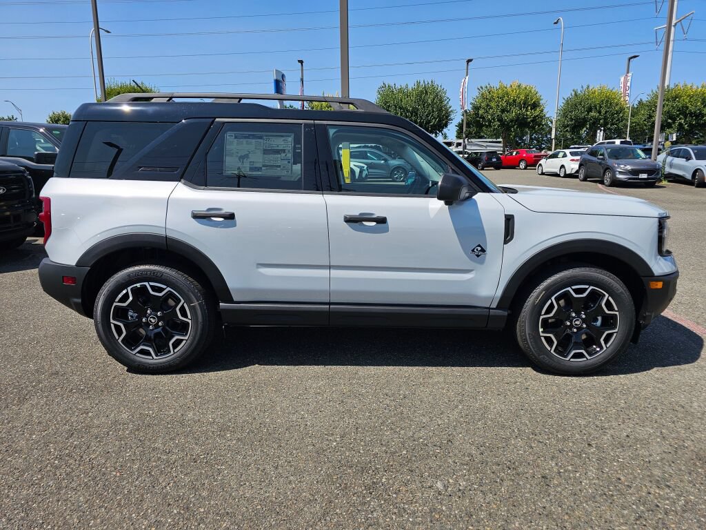 New 2026 Ford Bronco Sport Outer Banks w/ Outer Banks Tech Package+ AWD/4WD image 4