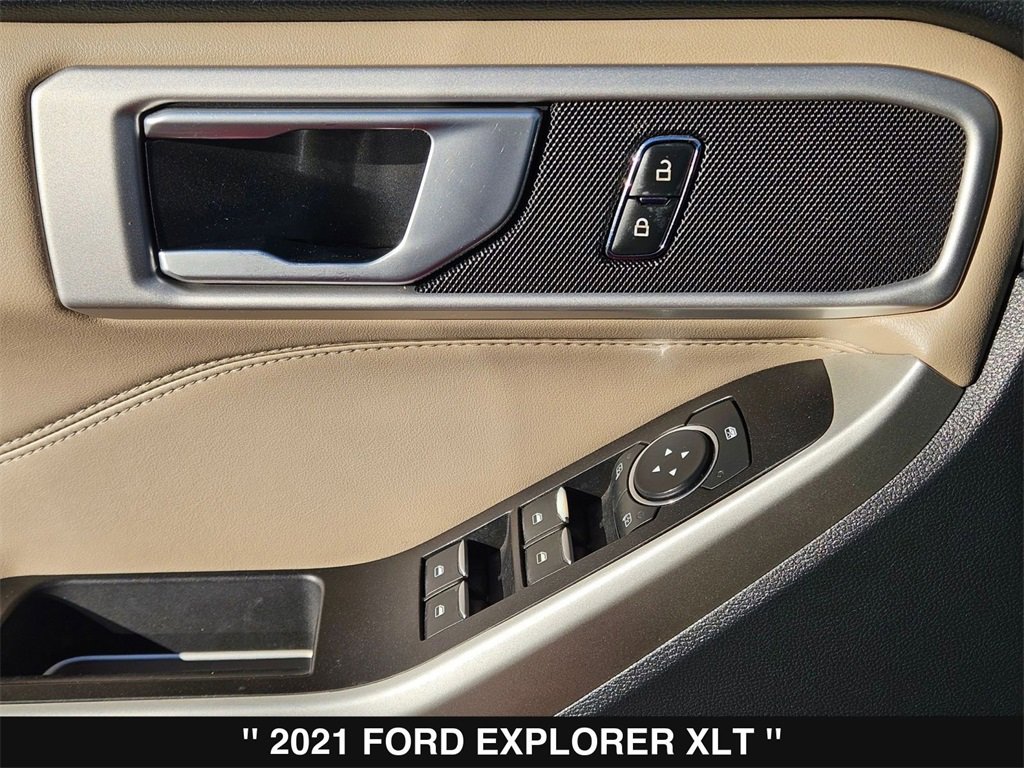 Used 2021 Ford Explorer XLT w/ Equipment Group 202A image 15