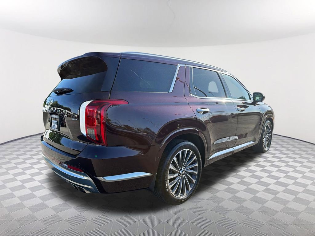 Used 2024 Hyundai Palisade Calligraphy image 5
