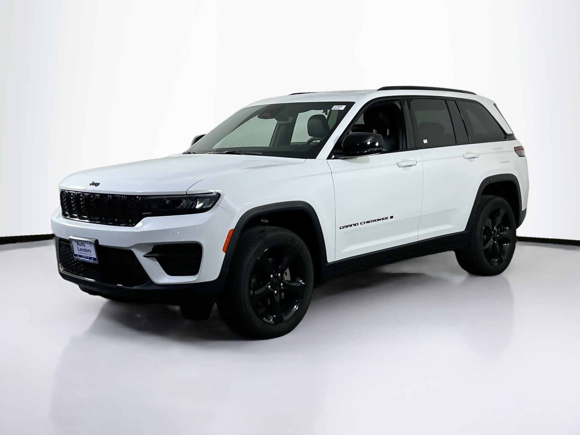 Used 2023 Jeep Grand Cherokee Altitude