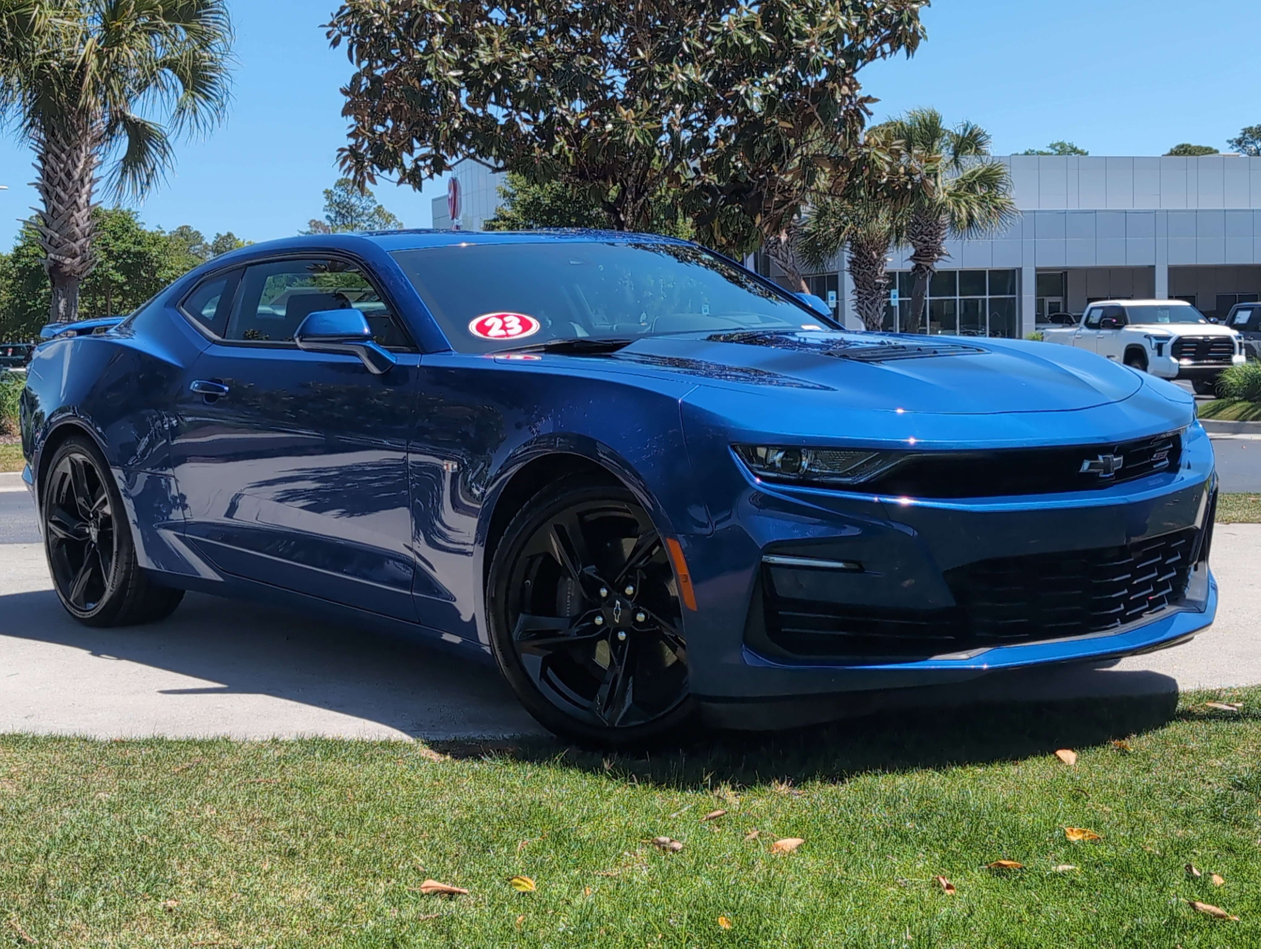 Used 2023 Chevrolet Camaro SS RWD image 2