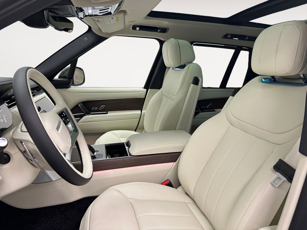 New 2026 Land Rover Range Rover SE image 9