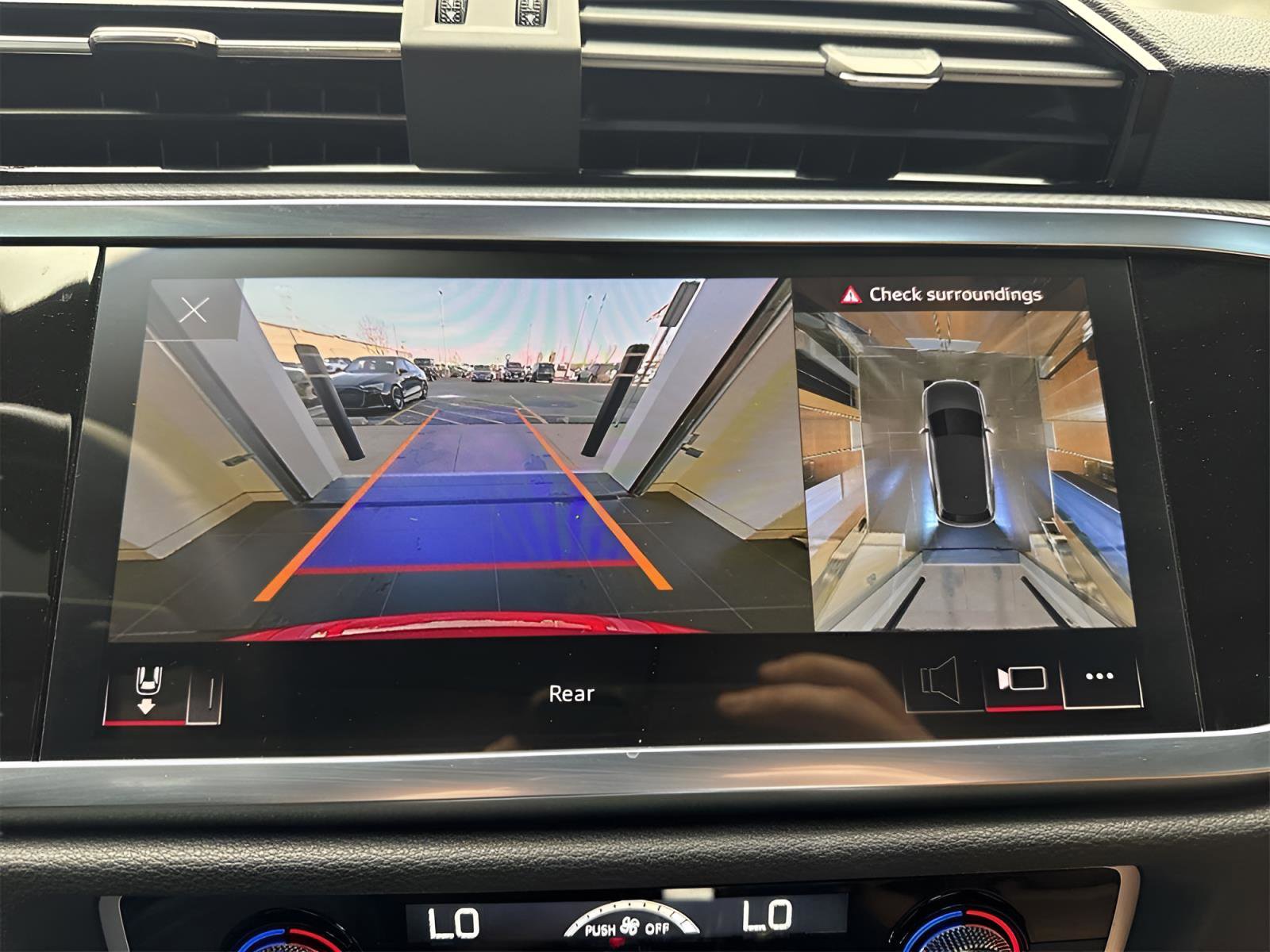 Used 2023 Audi Q3 2.0T Premium Plus w/ Premium Plus Package image 17