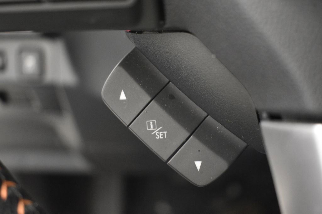 Used 2017 Subaru Crosstrek 2.0i Limited image 45