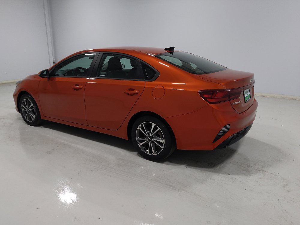 Used 2023 Kia Forte LXS w/ LXS Technology Package FWD image 3