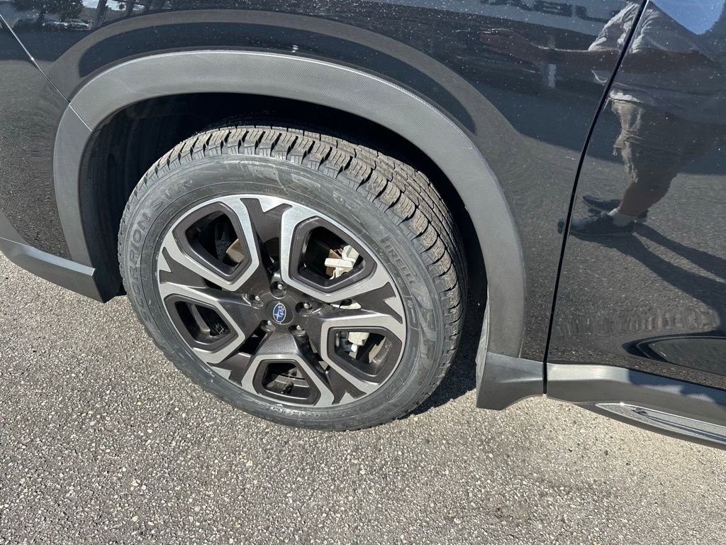 Used 2023 Subaru Ascent Touring w/ Popular Package #2A image 11