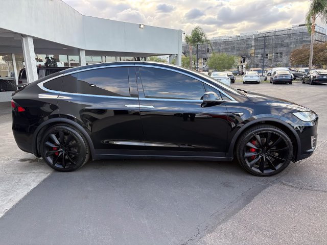 Used 2021 Tesla Model X Performance AWD/4WD image 2