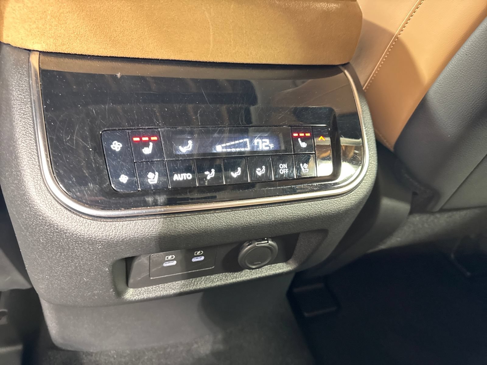 Certified 2025 INFINITI QX80 Luxe AWD/4WD image 28