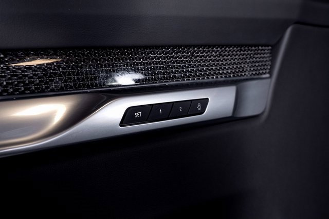 Used 2025 Cadillac Escalade V image 68