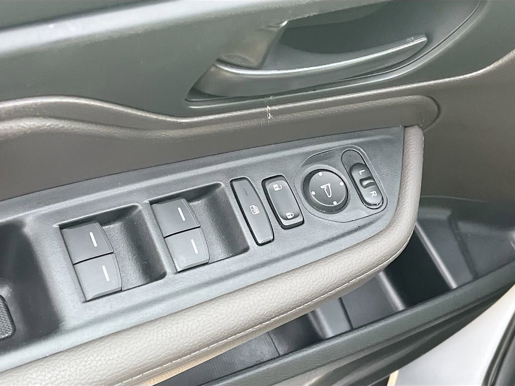 Used 2023 Honda Odyssey EX image 17