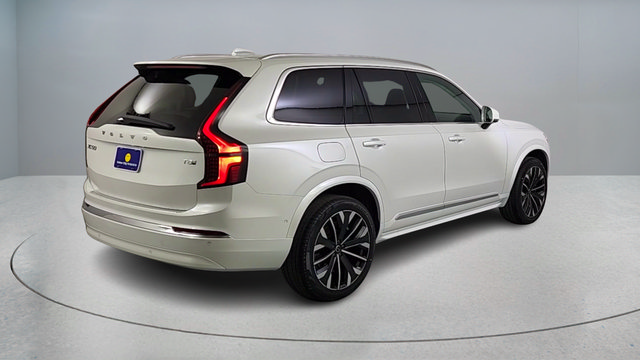 New 2026 Volvo XC90 T8 Ultra w/ Protection Package Premier AWD/4WD image 7