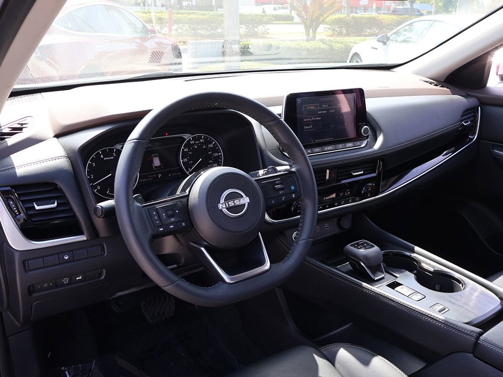 Used 2023 Nissan Rogue SL FWD image 28