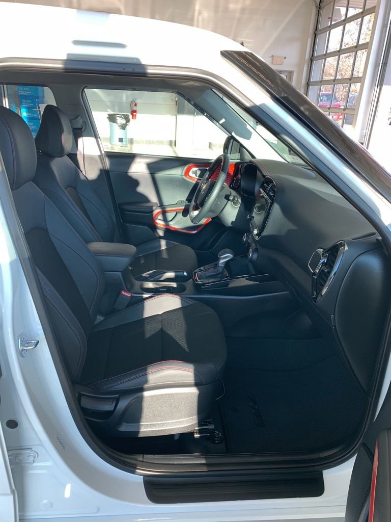 Used 2025 Kia Soul GT-Line image 20