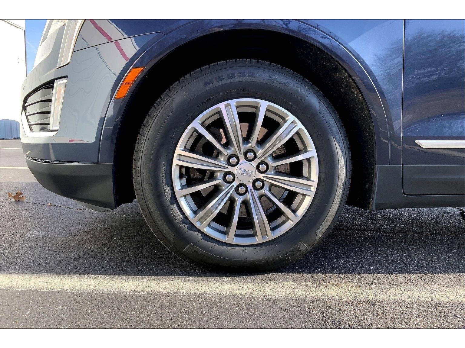 Used 2018 Cadillac XT5 Luxury w/ Driver Awareness Package image 8