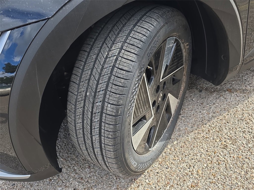 Certified 2025 Hyundai Ioniq 5 SEL image 31