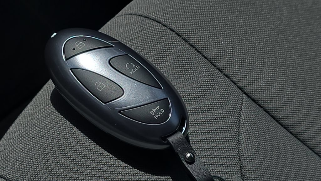 New 2026 Hyundai Elantra Sport FWD image 31