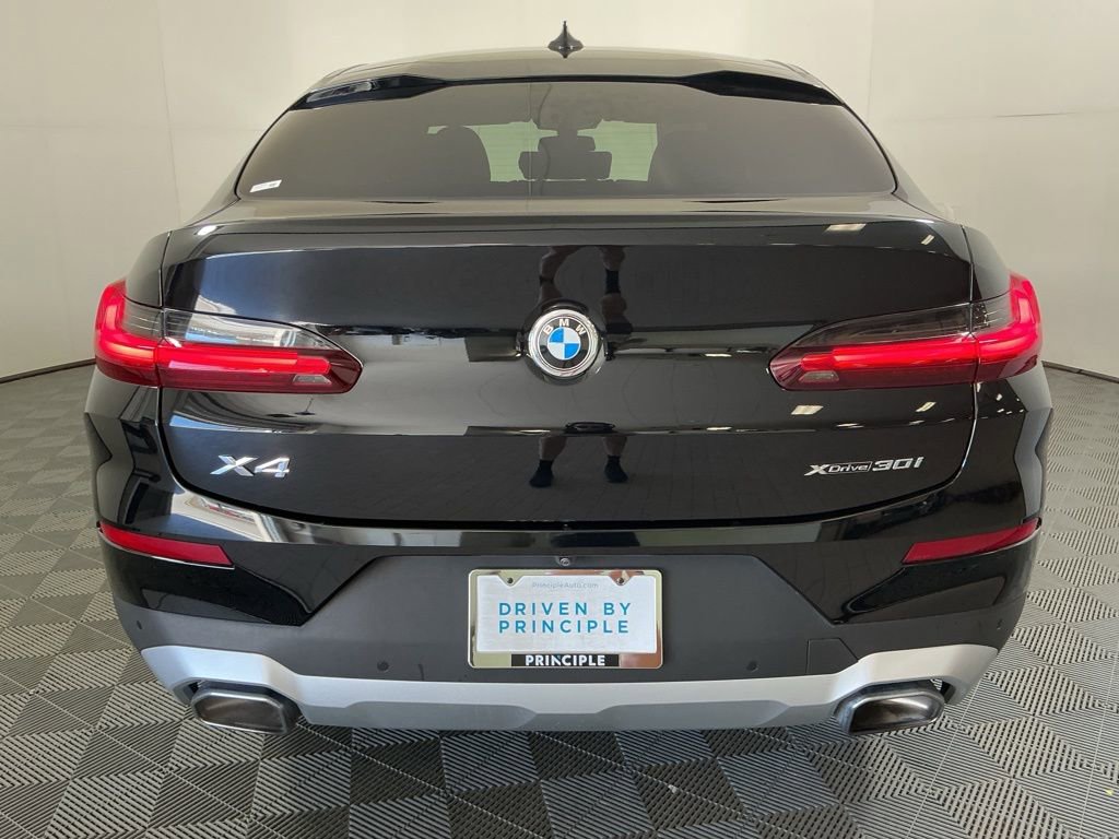 Certified 2023 BMW X4 xDrive30i w/ Convenience Package image 9