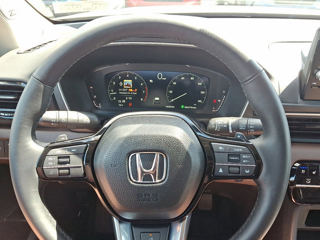 Certified 2025 Honda Pilot Elite image 22