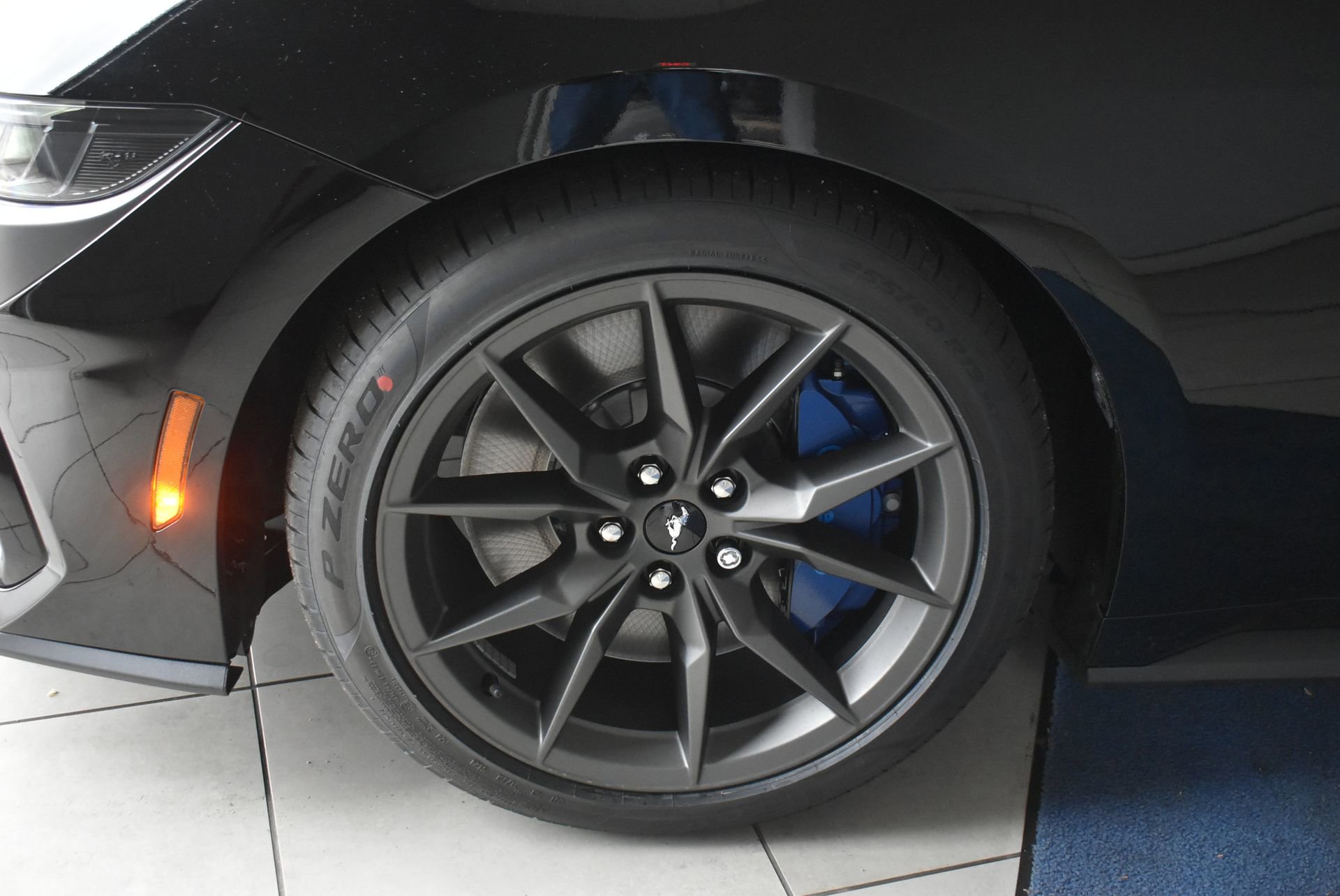 New 2025 Ford Mustang Dark Horse image 7