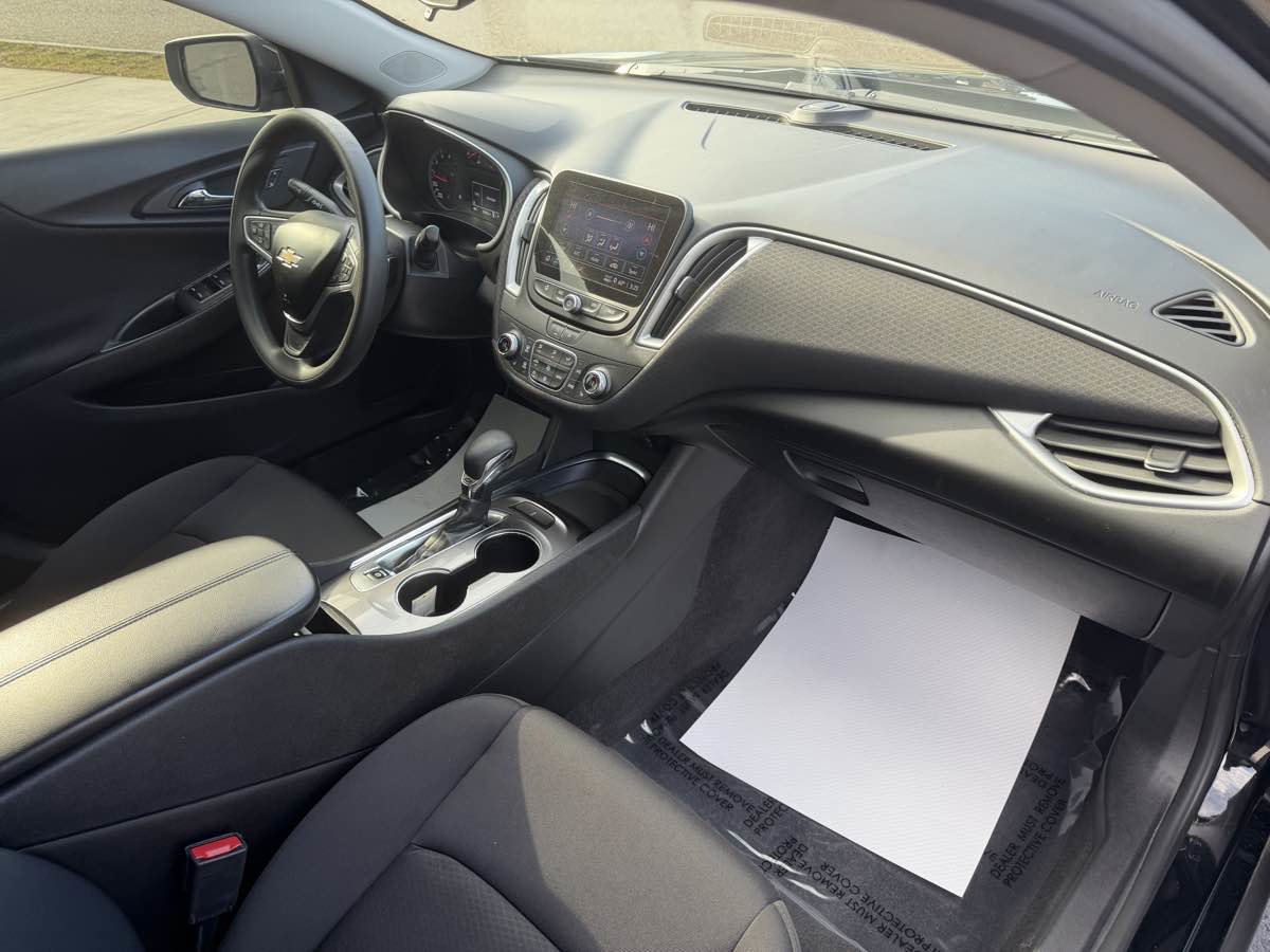 Used 2022 Chevrolet Malibu LT image 19