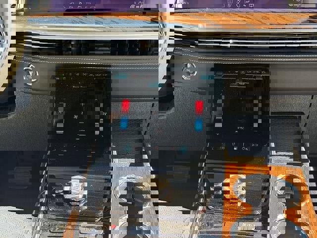 New 2026 Cadillac Escalade ESV Platinum Sport w/ LPO, ONYX Package image 24